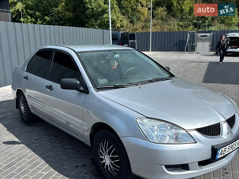 Mitsubishi Lancer