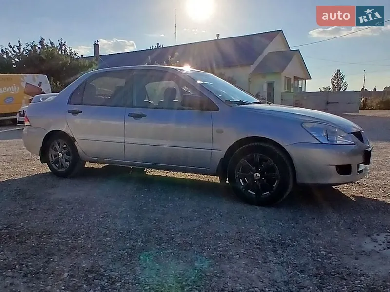 Mitsubishi Lancer 2003