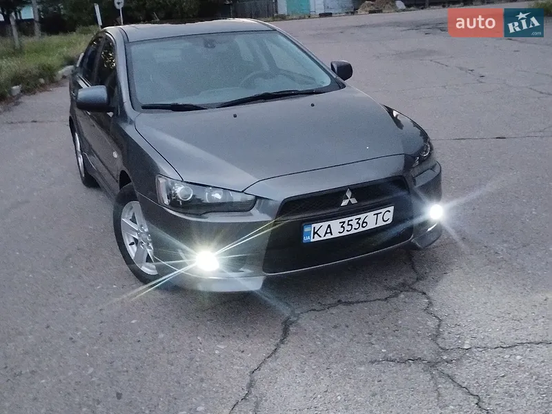 Mitsubishi Lancer