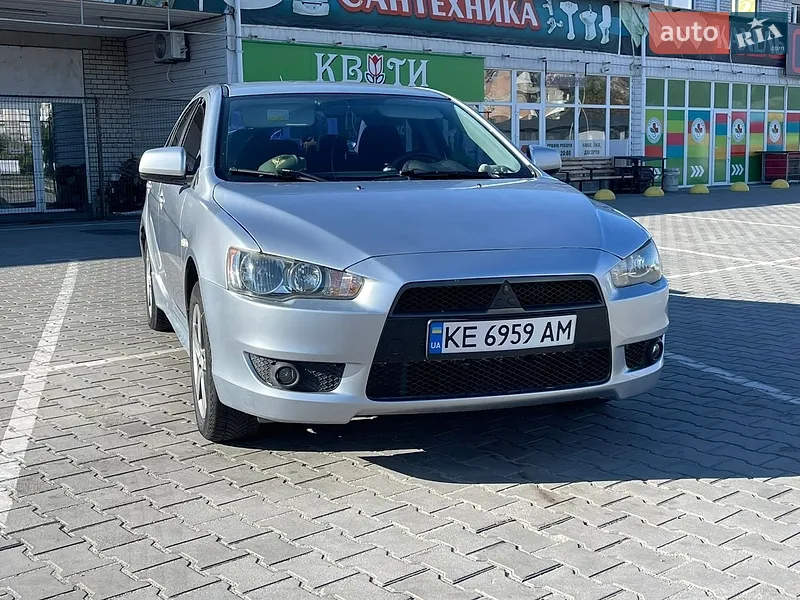 Mitsubishi Lancer