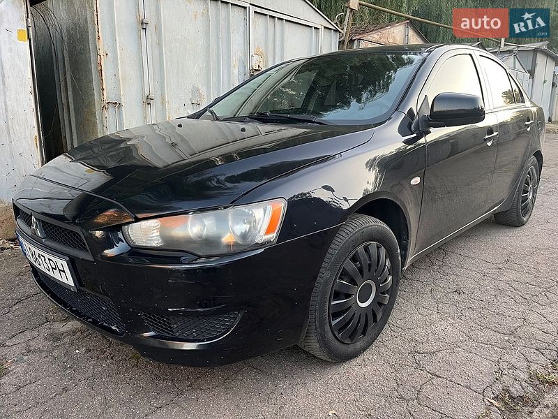 Седан Mitsubishi Lancer 2008 в Киеве