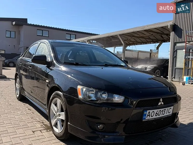 Mitsubishi Lancer