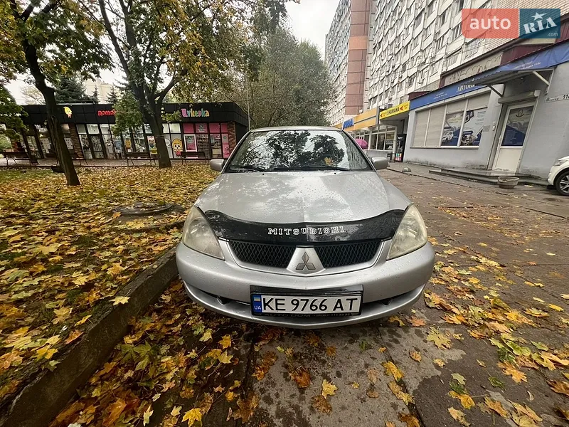Mitsubishi Lancer