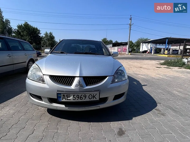 Mitsubishi Lancer