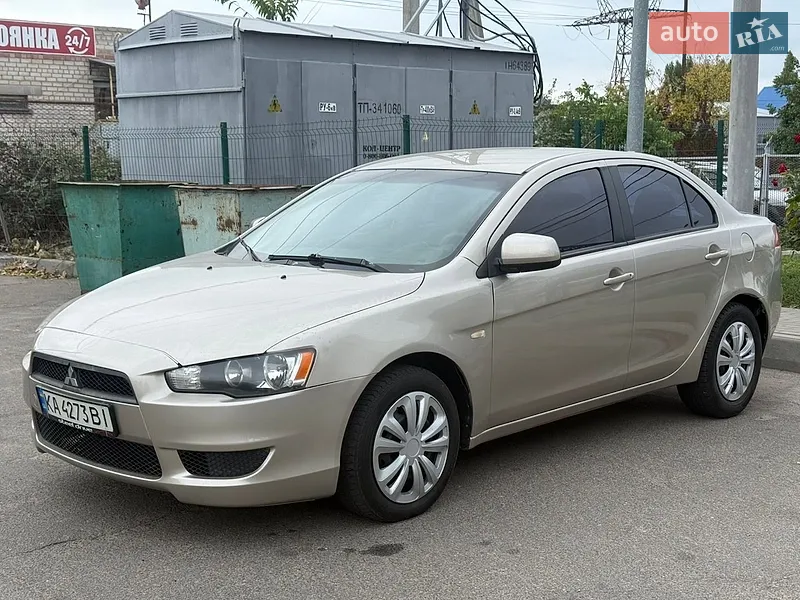 Mitsubishi Lancer