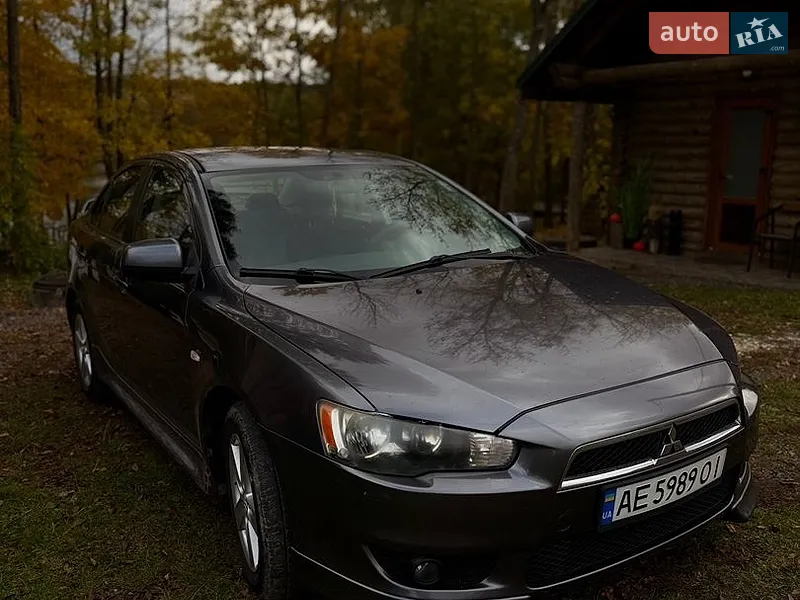Mitsubishi Lancer