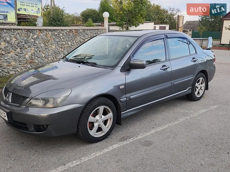 Mitsubishi Lancer
