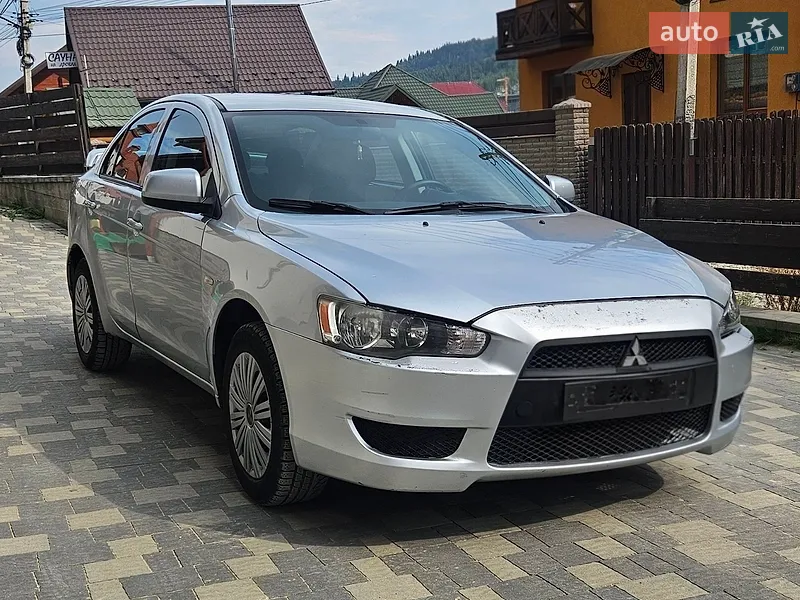 Mitsubishi Lancer