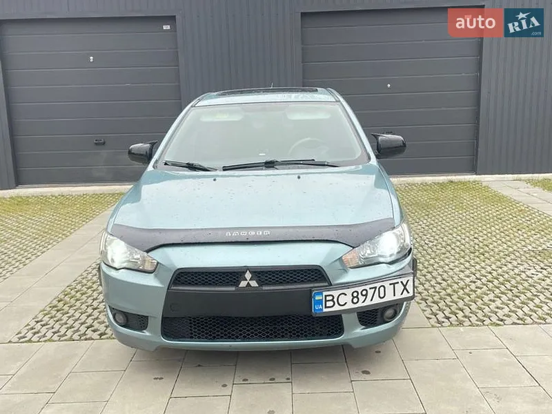 Mitsubishi Lancer