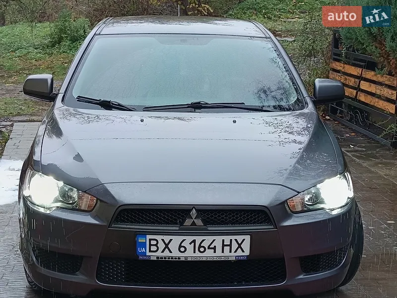 Mitsubishi Lancer