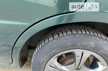 Седан Mitsubishi Mirage 2001 в 