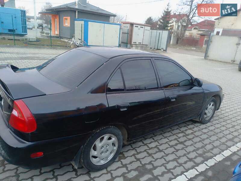 Седан Mitsubishi Mirage 2000 в Ивано-Франковске