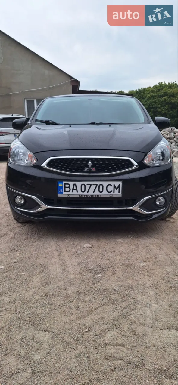 2018 Mitsubishi Mirage - мініатюра 32