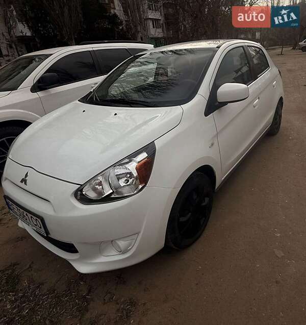 Хэтчбек Mitsubishi Mirage 2014 в Николаеве
