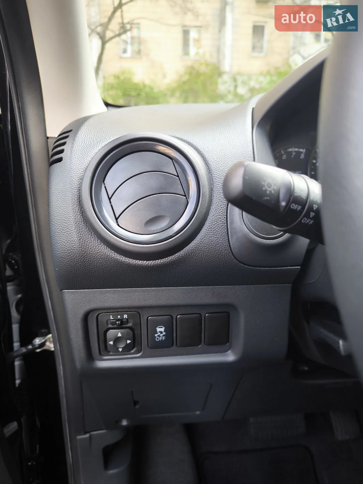 2018 Mitsubishi Mirage - мініатюра 24