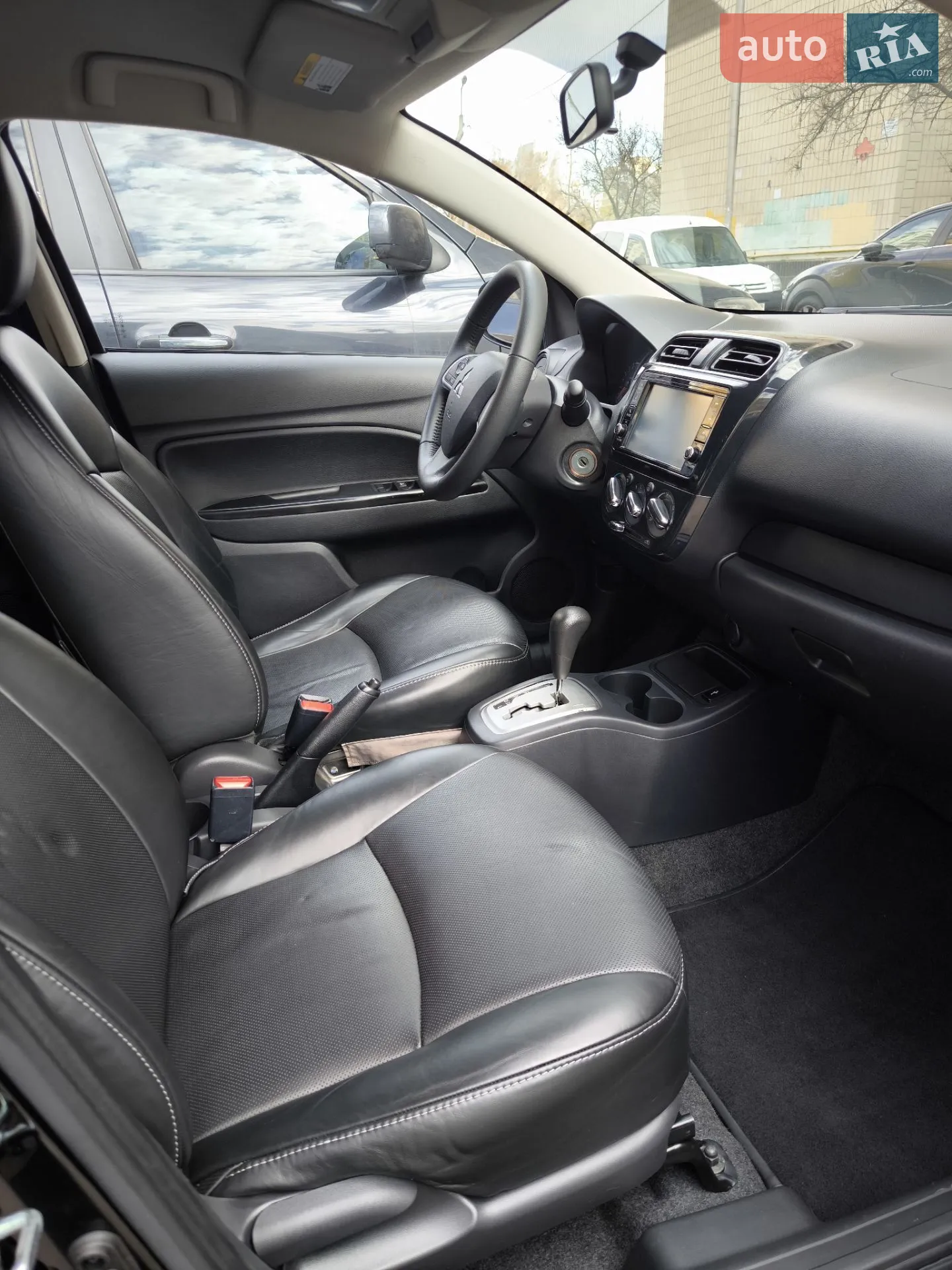 2018 Mitsubishi Mirage - мініатюра 25