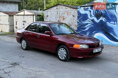 Седан Mitsubishi Mirage 1999 в 