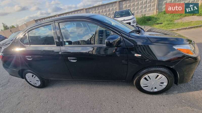 Седан Mitsubishi Mirage 2020 в Крюковщине