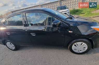 Седан Mitsubishi Mirage 2020 в 