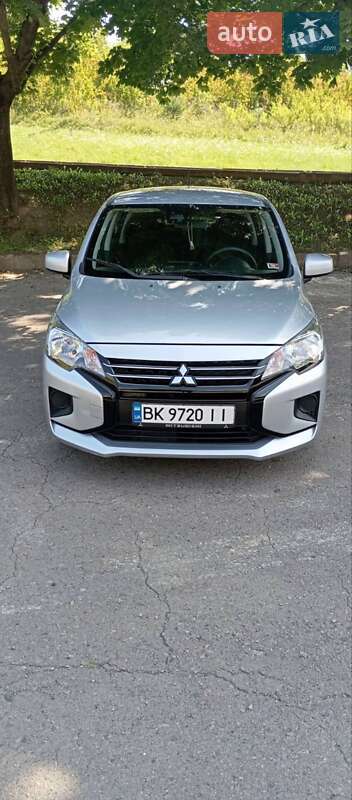 Хэтчбек Mitsubishi Mirage 2021 в 