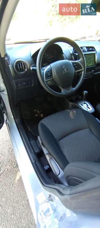 Хэтчбек Mitsubishi Mirage 2021 в Ровно