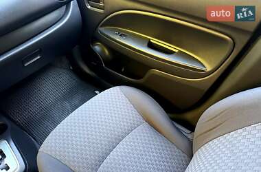 Хэтчбек Mitsubishi Mirage 2018 в 