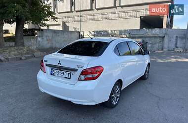 Седан Mitsubishi Mirage 2017 в 