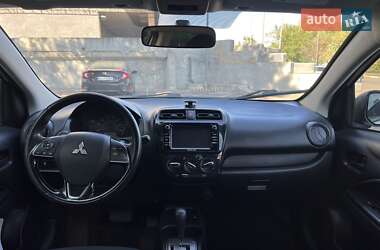 Седан Mitsubishi Mirage 2017 в 