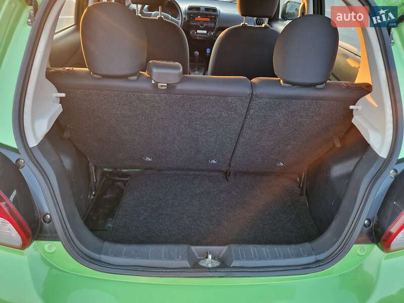 Хетчбек Mitsubishi Mirage 2014 в Кропивницькому