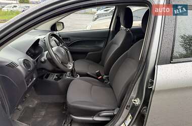 Хэтчбек Mitsubishi Mirage 2017 в 