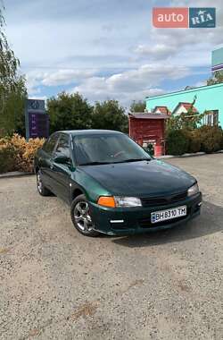 Седан Mitsubishi Mirage 2001 в 