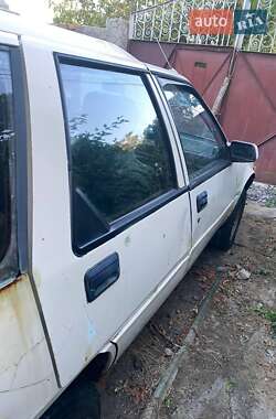 Універсал Mitsubishi Mirage 1984 в 