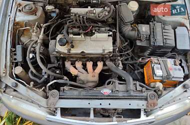Седан Mitsubishi Mirage 2001 в Білій Церкві
