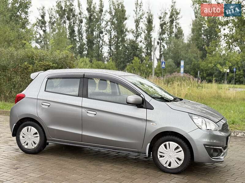 Хетчбек Mitsubishi Mirage 2017 в Львові