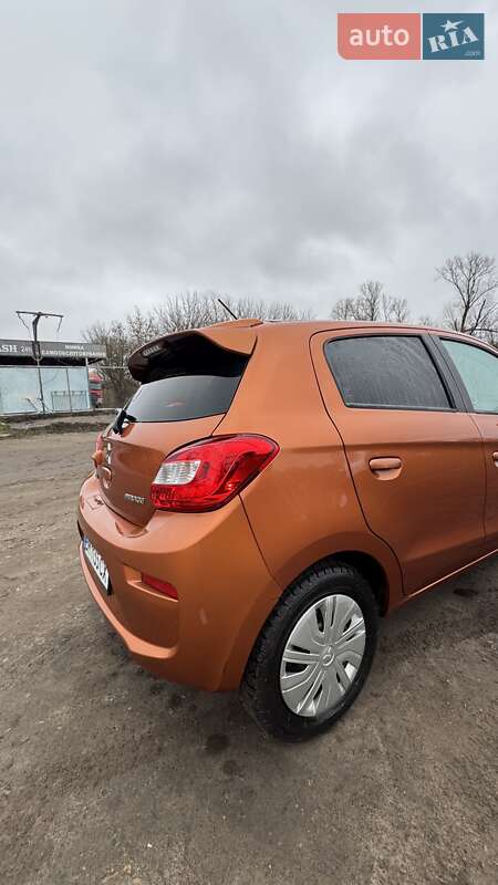 Хетчбек Mitsubishi Mirage 2017 в Сумах