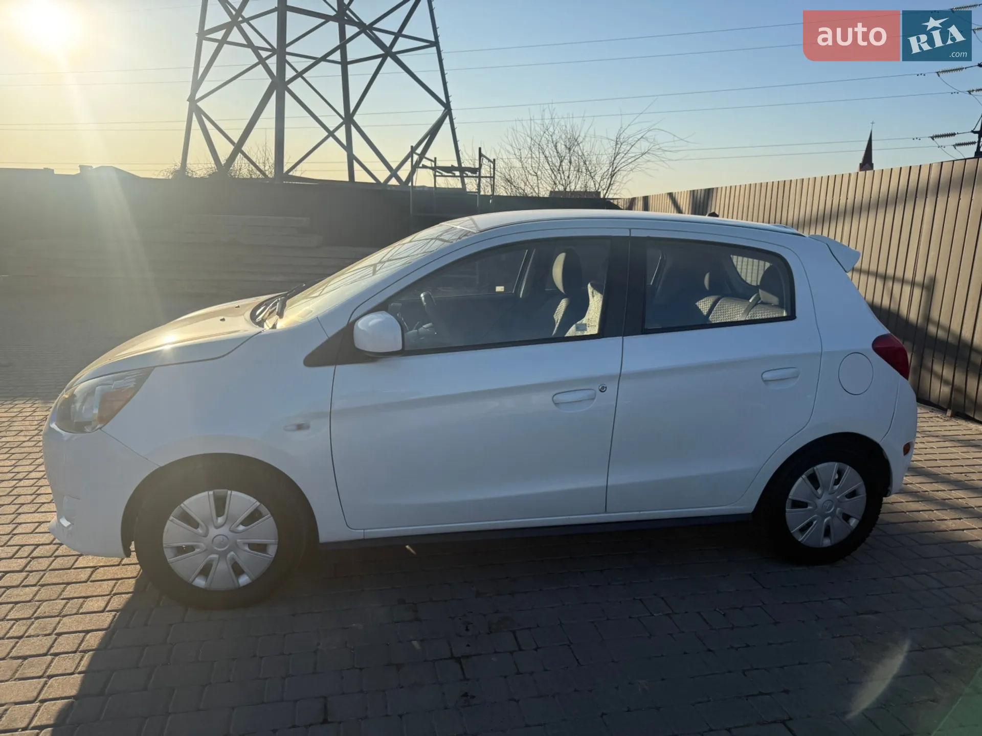 2015 Mitsubishi Mirage - мініатюра 5