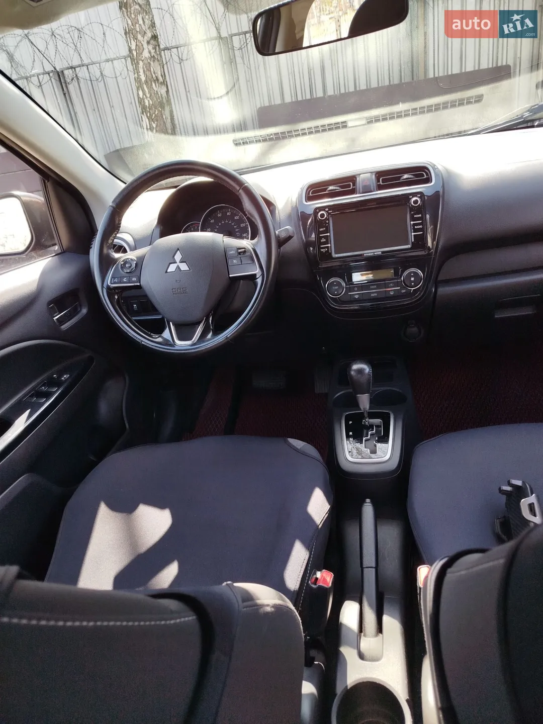 2017 Mitsubishi Mirage - мініатюра 4