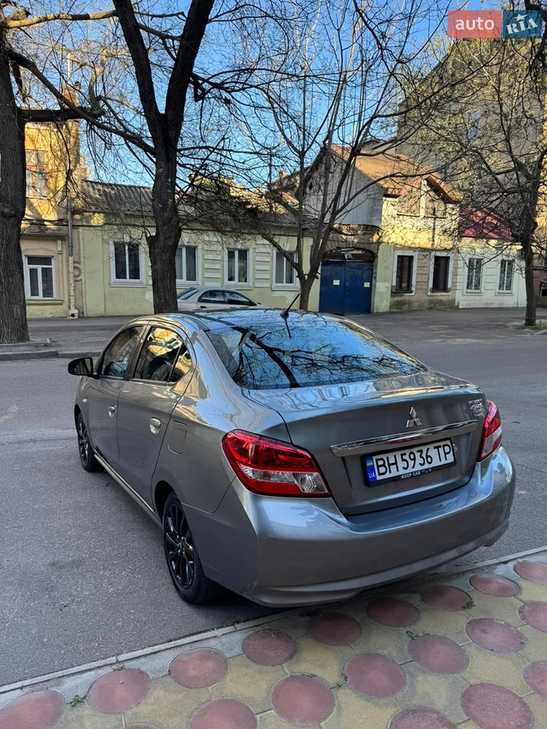 Mitsubishi Mirage 2019 VIN ML32F4FJ6LHF01419 фото оголошення 3 з 24