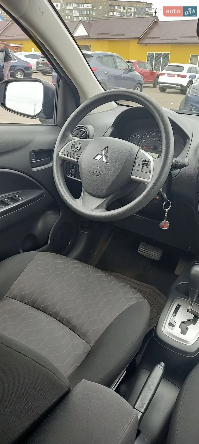 2021 Mitsubishi Mirage - мініатюра 19