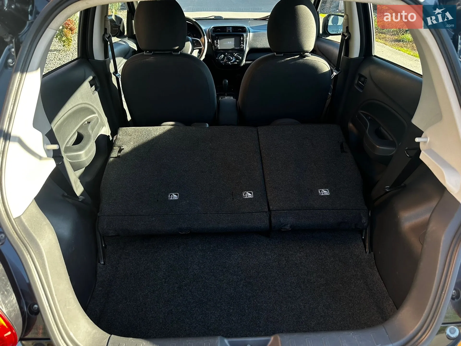 2019 Mitsubishi Mirage - мініатюра 15