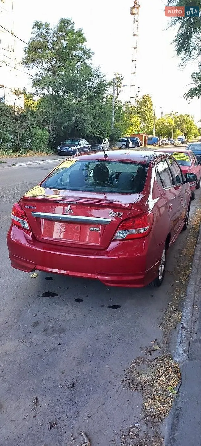 2016 Mitsubishi Mirage - фото 1