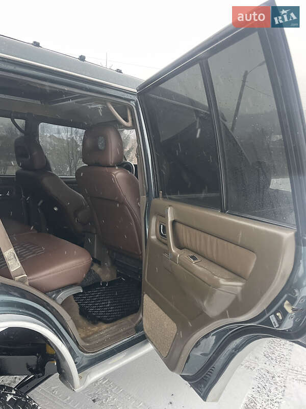 Внедорожник / Кроссовер Mitsubishi Montero 1995 в Микуличине