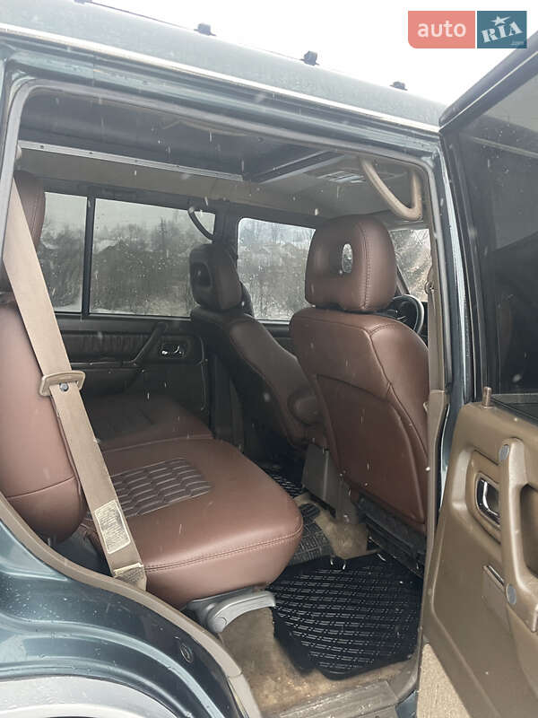 Внедорожник / Кроссовер Mitsubishi Montero 1995 в Микуличине