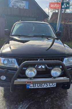 Внедорожник / Кроссовер Mitsubishi Montero 2005 в 