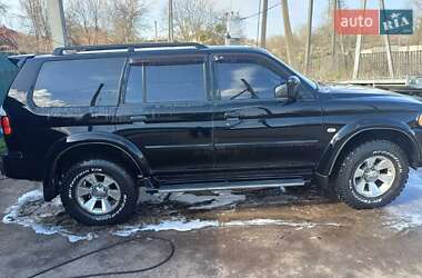 Внедорожник / Кроссовер Mitsubishi Montero 2005 в 