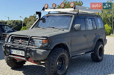 Внедорожник / Кроссовер Mitsubishi Montero 1994 в 