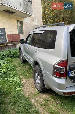 Позашляховик / Кросовер Mitsubishi Montero 2000 в 