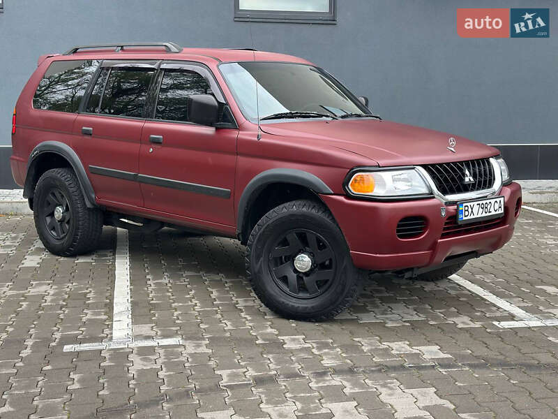 Внедорожник / Кроссовер Mitsubishi Montero 2003 в Хмельницком