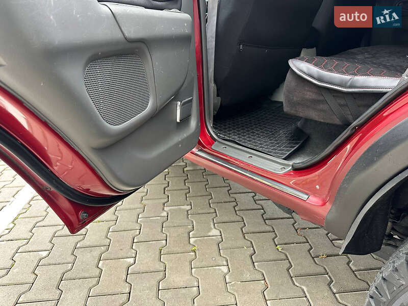 Внедорожник / Кроссовер Mitsubishi Montero 2003 в Хмельницком