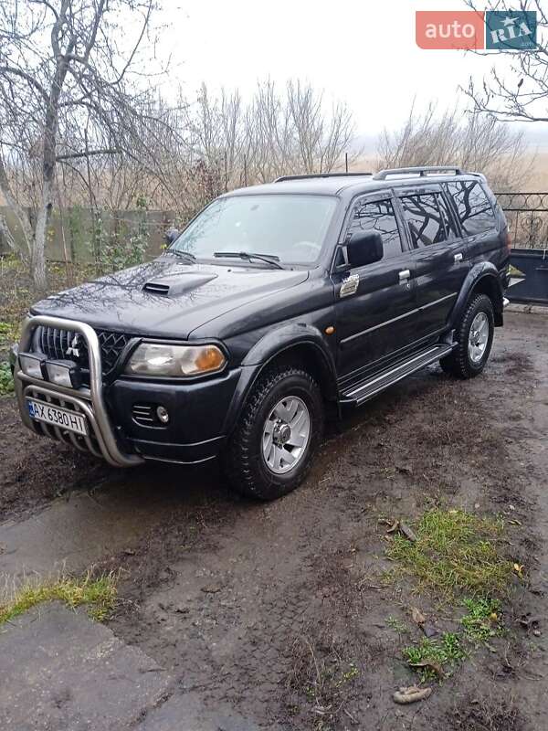 Внедорожник / Кроссовер Mitsubishi Montero 2003 в Машевке